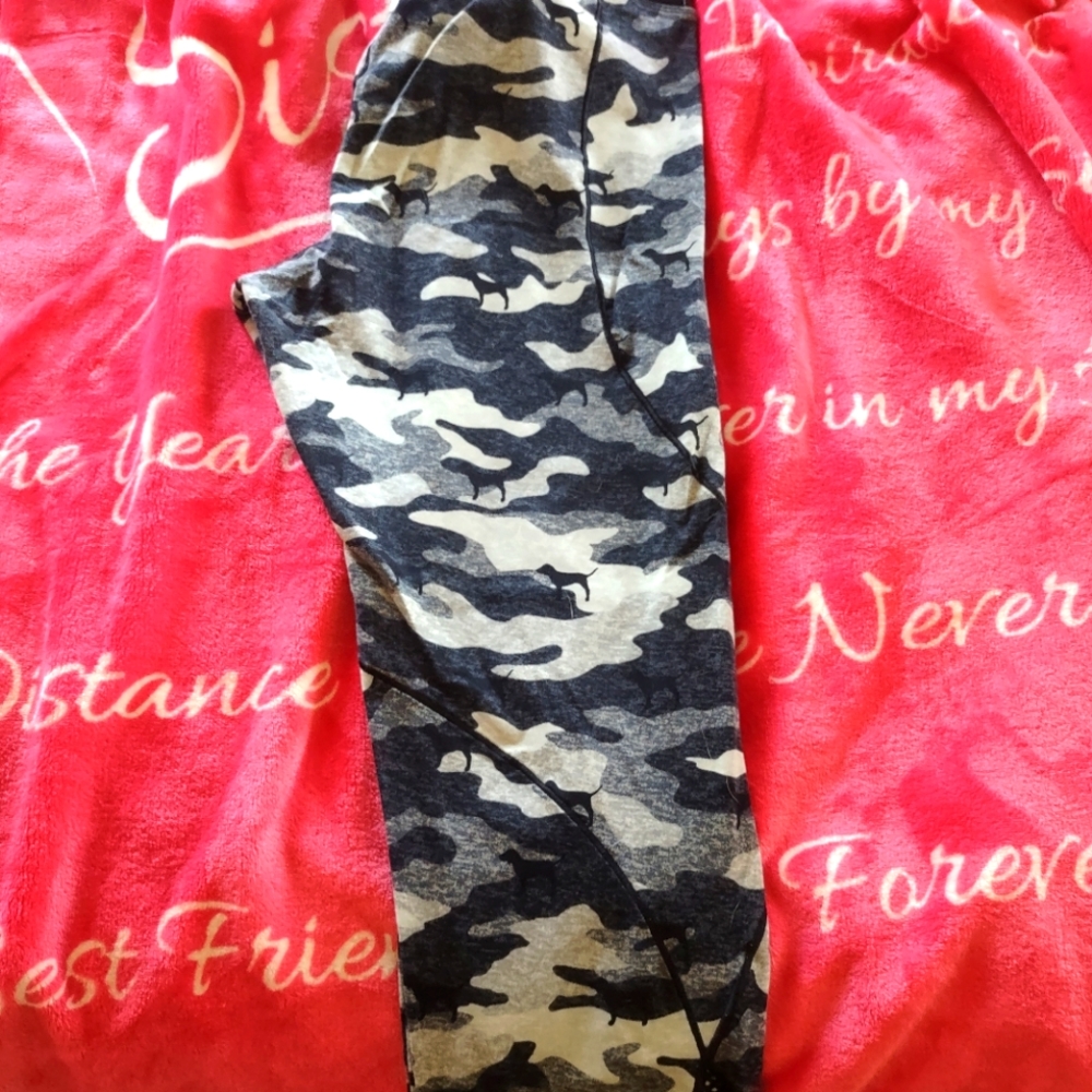 Pink Victoria secret legging size medium